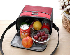 Insulated Travel Lunch Bag for Outdoor Leisure and Picnics