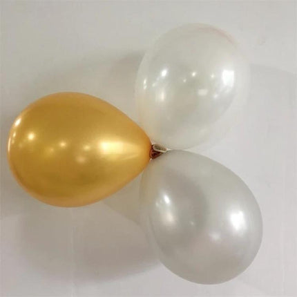 Classic Black Gold Latex Balloon Set for Birthday Parties – trio of gold, white, and black-look latex balloons ready for garlands and centerpieces