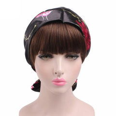 TJM-226 Chapeau turban en satin imprimé pour femme avec nœud en ruban, bonnet de nuit, chapeau de chimiothérapie en soie, chapeau tressé à longue queue