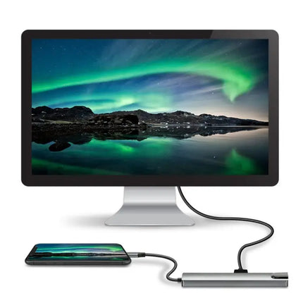 Type-C Multi-Port Docking Station for Versatile Connections