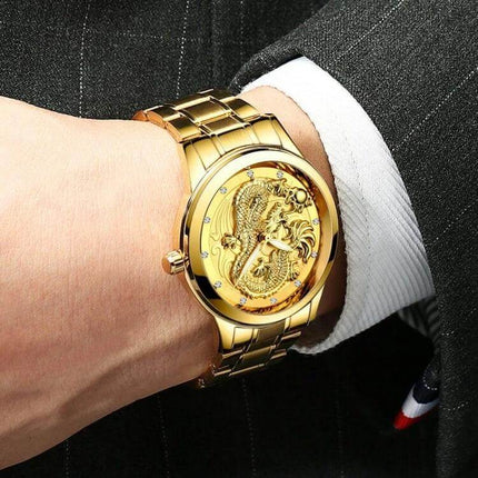 FNGEEN Luminous Couple's Watch with Elegant Gold Design on wrist, luminous gold dial and quartz movement, 40mm, ideal for evening walks