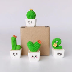 Pequeños adornos de cactus frescos Plantas de resina Pequeños adornos para autos en macetas