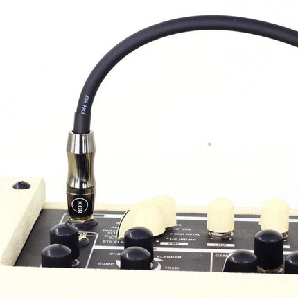 Audio Cable for Home Music Practice and Instrument Links connecting guitar to amp with noise-reducing jack for clear home practice