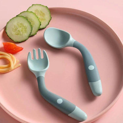 Children Training Tableware Bendable Silicone Soft Spoon for Self Feeding - gray curved spoon and fork set with spoon baffle on pink plate