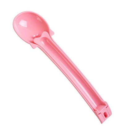 Spoon for Everyday Cat Feeding and Snack Giving at Home - pink measuring spoon for accurate portions and low-mess feeding