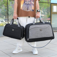 Versatile and Lightweight Travel Duffel Bag with Adjustable Strap