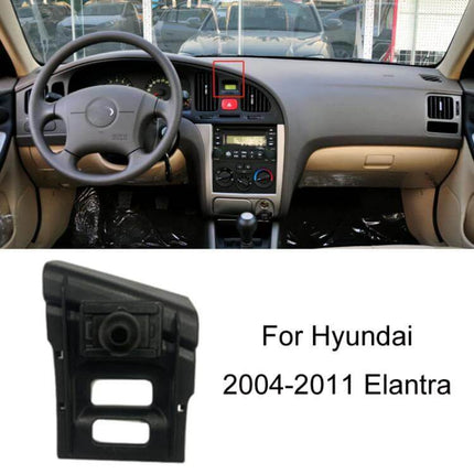 Dashboard Clip-On Navigation Bracket for Hyundai Cars mounted on Elantra dashboard showing clip-on position and phone access