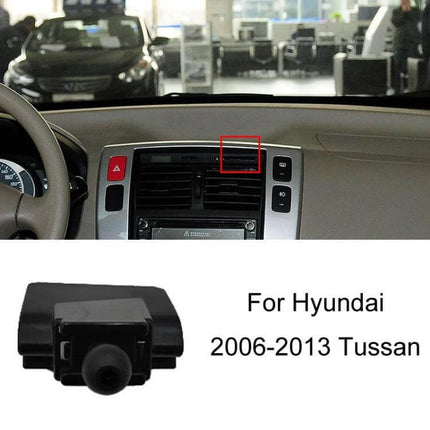 Dashboard Clip-On Navigation Bracket for Hyundai Cars mounted near central air vent in car dashboard, secure clip-on phone holder