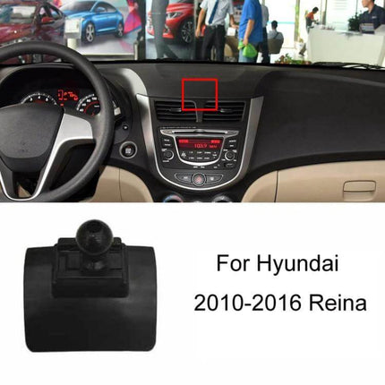 Dashboard Clip-On Navigation Bracket for Hyundai Cars mounted on Reina 2010-2016 dashboard showing clip location and phone mount