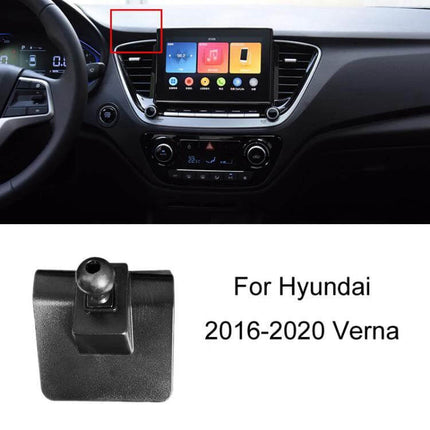 Dashboard Clip-On Navigation Bracket for Hyundai Cars mounted on dashboard near infotainment, shown with 2016-2020 Verna fit
