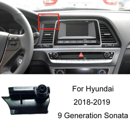 Dashboard Clip-On Navigation Bracket for Hyundai Cars shown clipped to dashboard vent area of 2018-2019 Hyundai Sonata interior