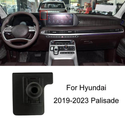 Dashboard Clip-On Navigation Bracket for Hyundai Cars mounted on Palisade dashboard near vent, compact clip-on phone mount for stable navigation