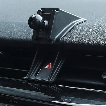 Phone Navigation Bracket for Land Rover Dashboard Mount installed on dashboard vent, snap-on position keeping phone within view without blocking vents