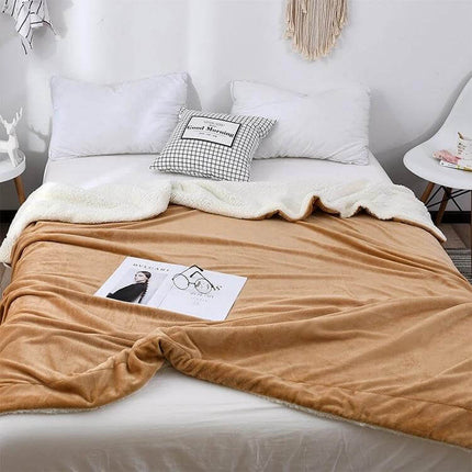 Winter Sofa Blanket Coral For Home And Office Cozy plush polyester flannel rectangle blanket on bed for autumn and winter warmth