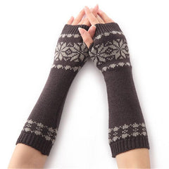 Unisex Cozy Knitted Fingerless Arm Warmers with Snowflake Design for Autumn and Winter