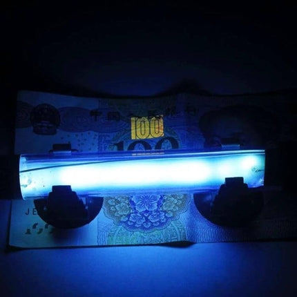 UV Fish Tank Lamp For Algae Disinfection US Plug Home Use - 9W inline UV-C quartz tube shown glowing blue on aquarium mount