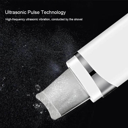 Ultrasonic Blackhead Remover Pore Cleaner For Facial Care showing close-up ultrasonic tip emitting vibration for deep pore cleansing