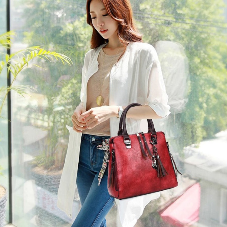 Casual PU Shoulder Bag Ladies Handbag Messenger Bag with Tassel and Cat Pendant