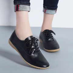 Lightweight Casual Lace-Up Leather Shoes for Women with Flat Bottom