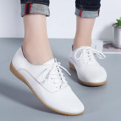 Lightweight Casual Lace-Up Leather Shoes for Women with Flat Bottom