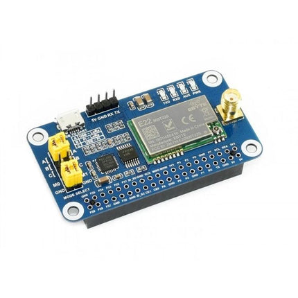 Waveshare SX1262 LoRa HAT for Raspberry Pi Long-Range Data Transmission, 868MHz compact module mounted on Raspberry Pi HAT with SMA antenna