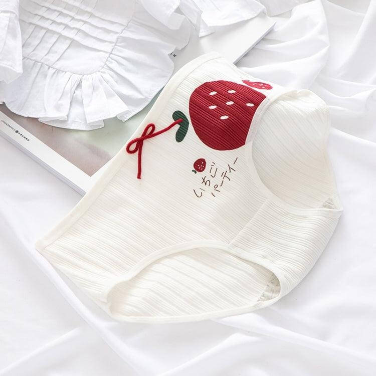 Charming Strawberry Print Mid-rise Cotton Briefs for Women