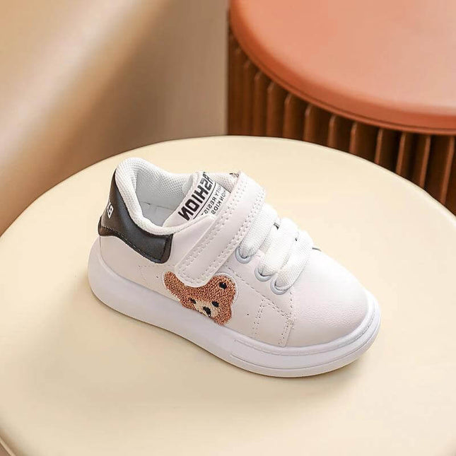 Baby Bear Casual Kids Sports Shoes For Toddlers With Cartoon Print - white toddler sneaker with bear patch, velcro strap and rubber sole