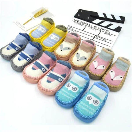 Baby Floor Socks With Non Slip Soles For Daily Comfort — colorful combed cotton jacquard ankle socks with non-slip dotted soles for crawling babies
