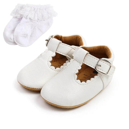 Baby Girl Princess Toddler Shoes Breathable Non Slip Spring white scalloped leather mary jane shoes with non-slip sole and frilly socks
