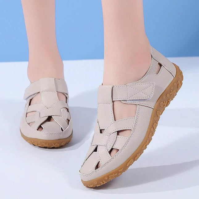 Beach Hollowed Flat Sandals For Casual Summer Wear - beige low-top Velcro breathable quick-dry sandals with round toe and stitched patent-style upper