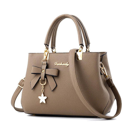 Casual One-Shoulder Litchi Pattern Diagonal Handbag in taupe PU with litchi texture, zipper closure, polyester lining and bow charm for everyday use