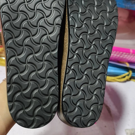 Casual Breathable Slip-On Shoes With Hollow Detail Low-Top
