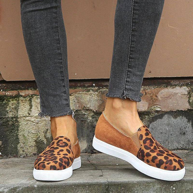 Girls Flat Loafers Leopard Print Slip On Casual Everyday Shoes - girls leopard print slip-on loafers with round toe, flat heel and rubber sole for school and walks
