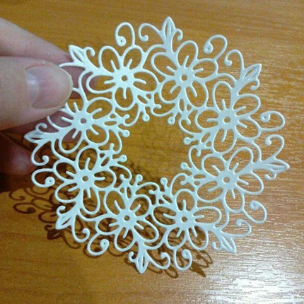 Hollow Garland Die Cut Stencil For Cards And Albums, 8.3x8.3 Cm Wreath - silver carbon steel wreath stencil for cards and album embossing