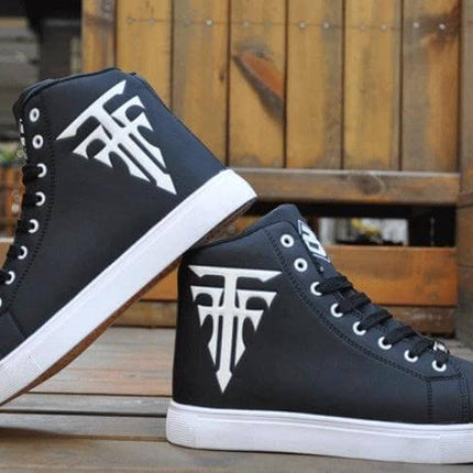 Men's High Top Martin Boots For Casual Winter Wear - black Korean-style round-toe high-top with car-stitch detail, rubber sole and cotton lining