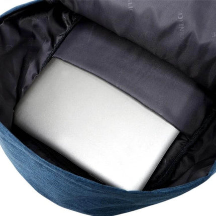 Outdoor Casual Notebook Tablet Backpack With Anti Theft Pocket showing laptop in padded main compartment, compact organized commuting carry, 42x28x14cm