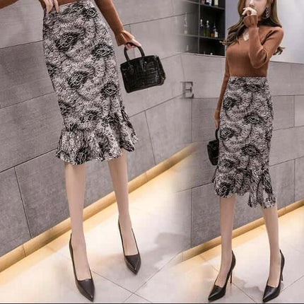 Oversized Stretch Print Fishtail Ruffled Hip Skirt A-Line Casual in black white print styled with brown sweater and heels