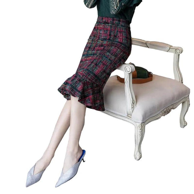 Oversized Stretch Print Fishtail Ruffled Hip Skirt A-Line Casual in textured print, fitted waist and fishtail hem styled with heels on chair