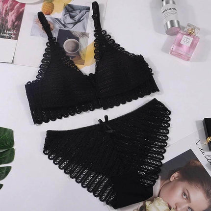 Sexy Lace Front Buckle Bra Wireless 3/4 Cup Everyday Wear black lace wireless 3/4 cup bra and matching panties set