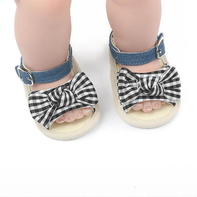 Soft Breathable Velcro Baby Shoes For 0-18 Months White Or Black - infant feet in breathable gingham bow sandals with Velcro straps