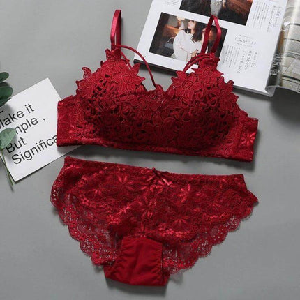Wireless Seamless Bra And Brief Set Black Thin Mould Cup Comfort - red lace wireless bra and brief set with Y-strap, thin moulded cups and floral trim