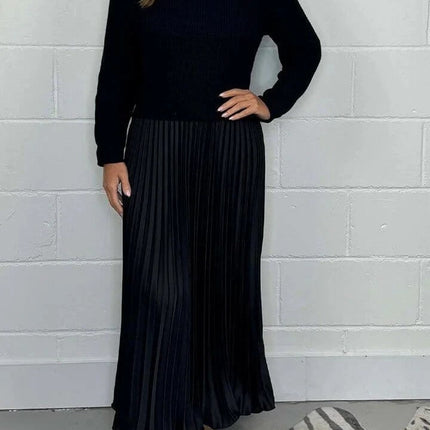 Women's Pleated Long Dress With Round Neck For Workwear in black pleated skirt and long-sleeve pullover, styled for office and commuting