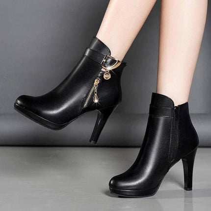 Women's Faux Leather Pointed Toe Mid Heel Boots For Everyday – black faux leather pointed-toe ankle boots with 6–8 cm heel and decorative zipper charm