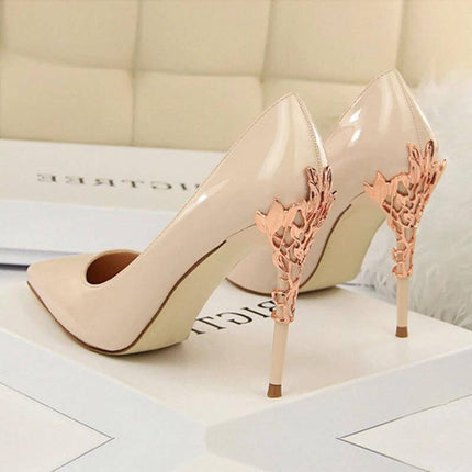 Womens Pointed Toe Stiletto Heels For Everyday Wear in nude patent with 10 cm decorative rose-gold stiletto heels and low platform