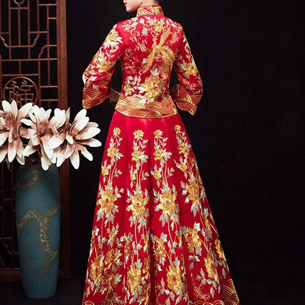 Xiuhe Dress Dragon And Phoenix Size M For Weddings - red embroidered traditional wedding gown with gold dragon and phoenix motifs, back view