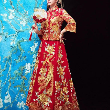Xiuhe Dress Dragon And Phoenix Size M For Weddings - red traditional wedding outfit with gold dragon and phoenix embroidery, bride holding floral fan