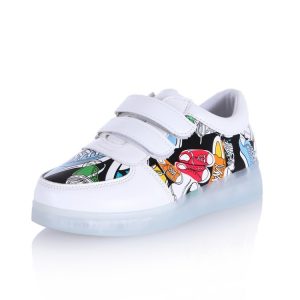 White kids sneaker with colorful graffiti-style design and velcro straps, trendy casual footwear for children, stylish and comfortable shoe interaction for children, fashionable children's sneaker from Syndmart.