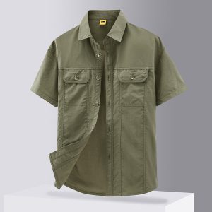 Olive green short sleeve button-up shirt, casual men's fashion essential, versatile summer style, lightweight and breathable fabric, suitable for everyday wear or outdoor activities.