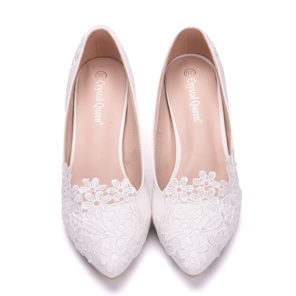 Elegant White Lace Wedding Shoes - 5cm Heel for Bride's Special Day 6 Elegant White Lace Wedding Flats With Floral Embroidery, Comfortable For Bridal Parties, Perfect For Wedding Footwear, Stylish And Lightweight For All-Day Wear.