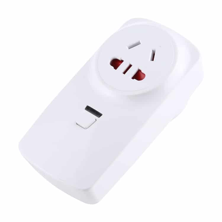 Home Upgrade: AK-DL220 220V Remote Control Socket - Wirelessly Operated, Smart Tech 4 White Electrical Power Outlet With Two Sockets And A Switch On The Side.
